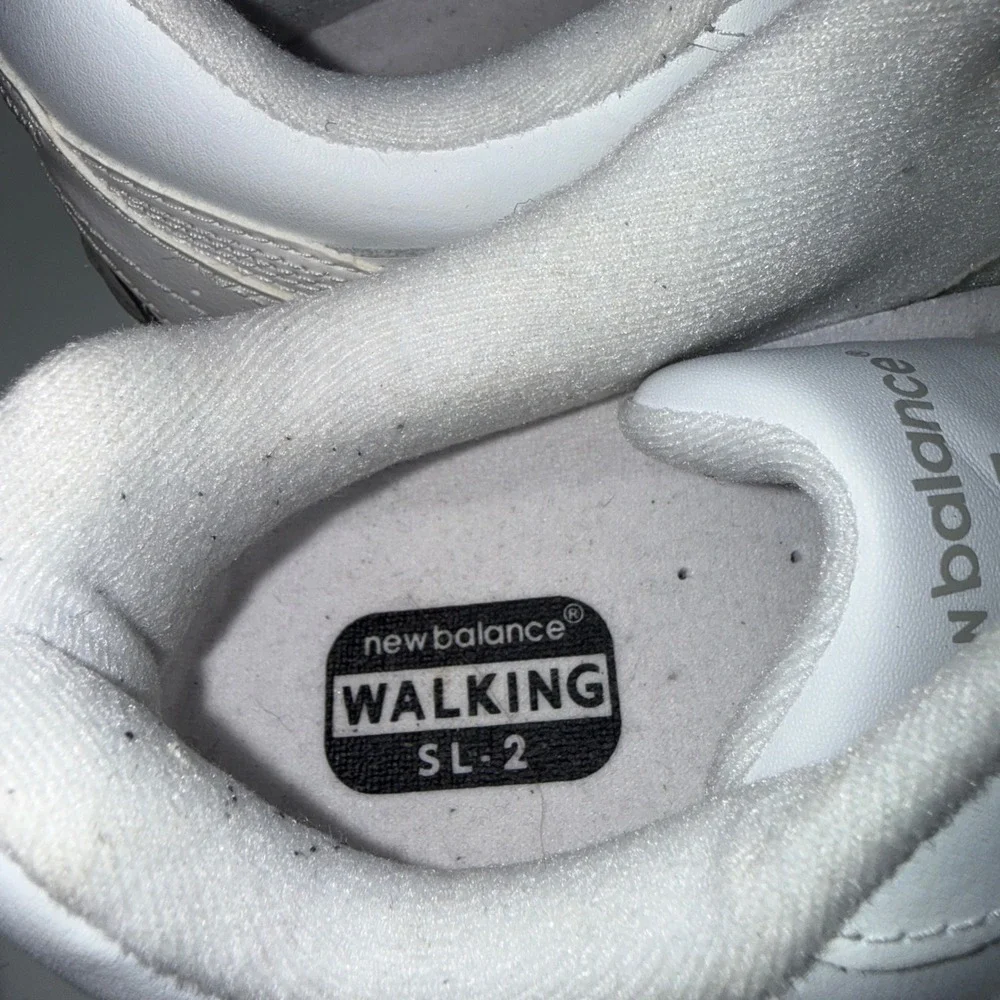 New Balance 577 White‎ Leather Hook and Loop Walking Shoes WW577VW Womens 9 D
